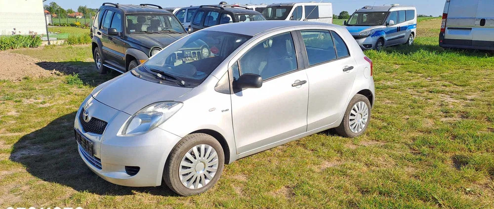 wielkopolskie Toyota Yaris cena 9800 przebieg: 209000, rok produkcji 2007 z Gniezno